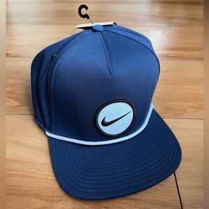 Nike Retro Pro Performance Snapback Hat